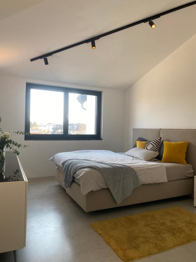 Moderne Ferienwohnung Stephanskirchen 外观 照片