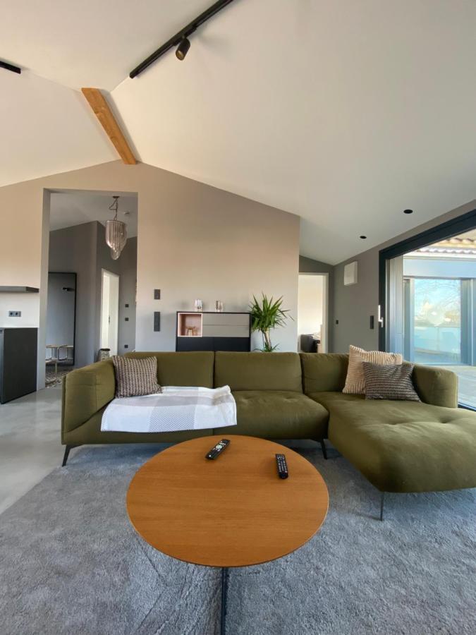 Moderne Ferienwohnung Stephanskirchen 外观 照片