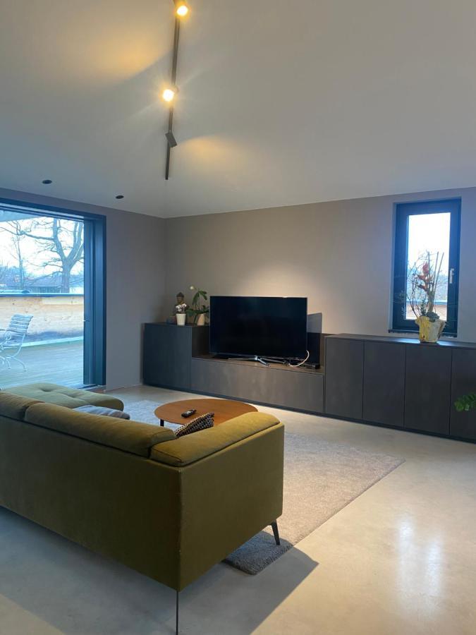Moderne Ferienwohnung Stephanskirchen 外观 照片