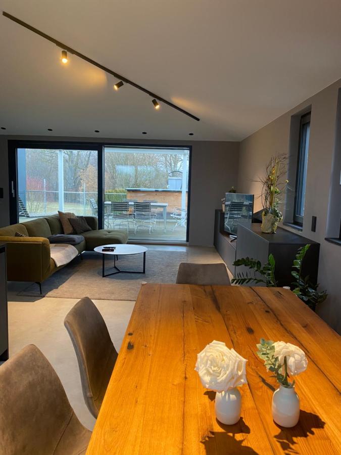Moderne Ferienwohnung Stephanskirchen 外观 照片